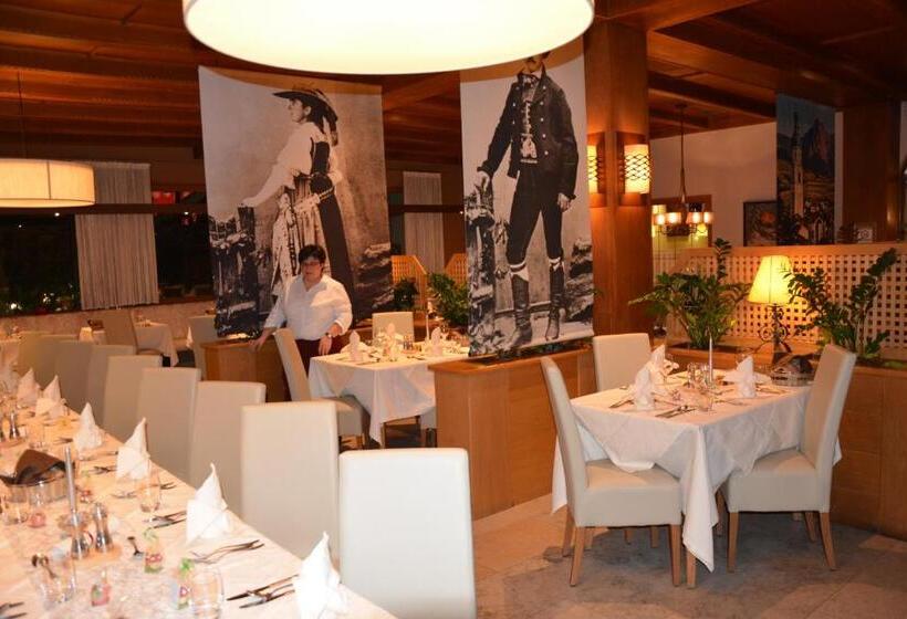 هتل Zum Turm