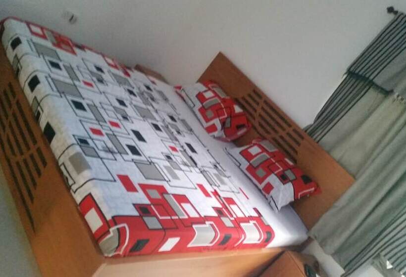 פנסיון Mac P Guesthouse