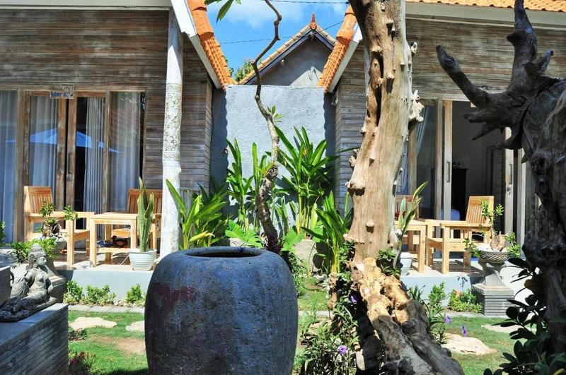 بنسيون The Box Paradise Bungalow