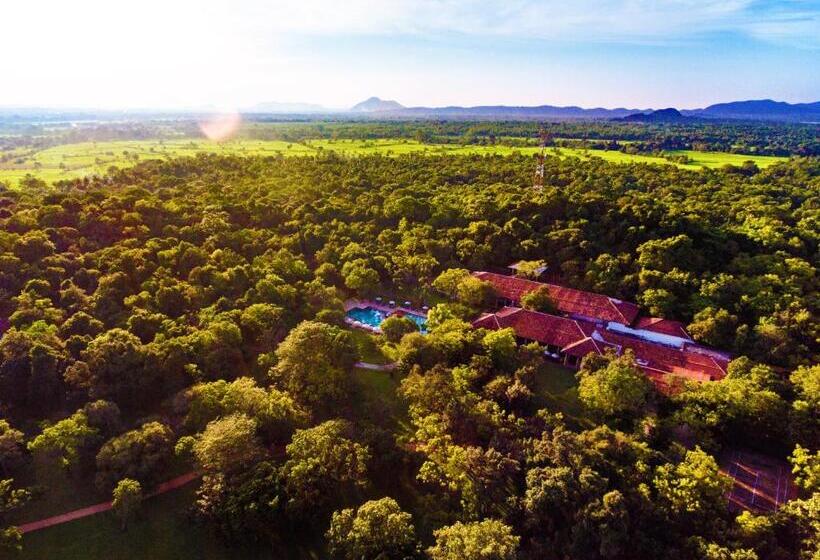 استراحتگاه Amaya Lake Dambulla