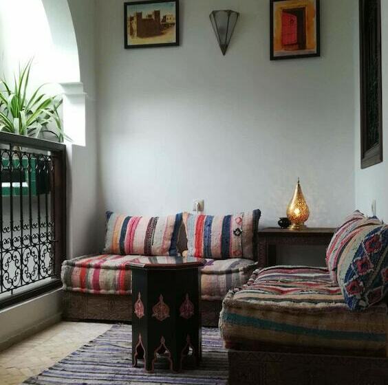 Riad Achwaq