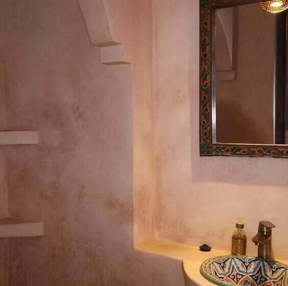 Riad Achwaq
