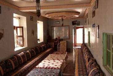 Aït Ayoub Voyages   Hostel