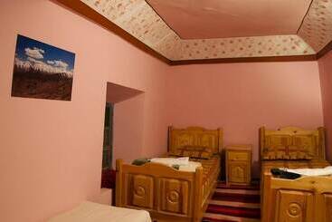 Aït Ayoub Voyages   Hostel