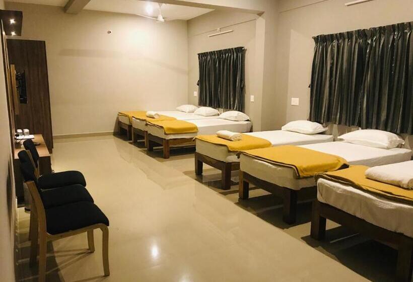 旅馆 Sharada Residency