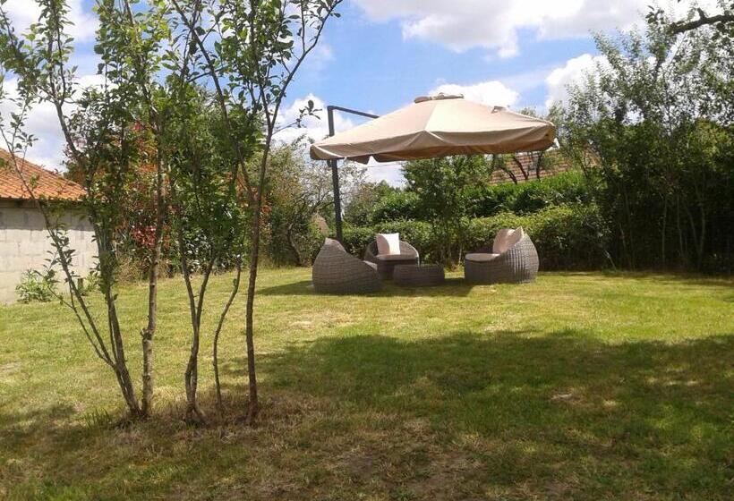 مبيت وإفطار Domaine De La Rue