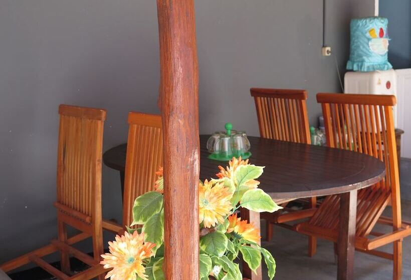 مبيت وإفطار Homestay Jsku Karimunjawa