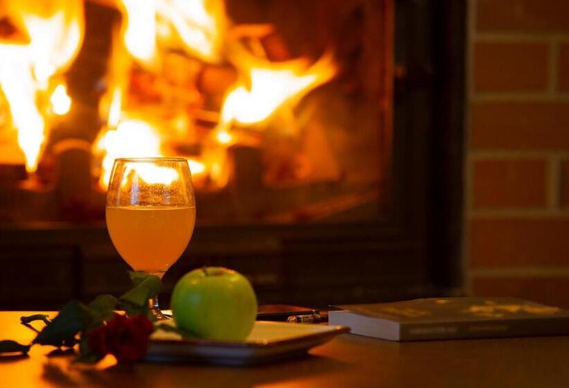 Foleya Mountain Resort Hotel & Villas