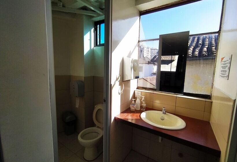 Hostal La Guayunga Hostel