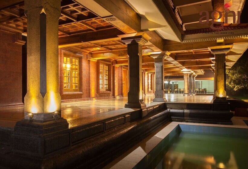 호텔 Ayurvedic Village