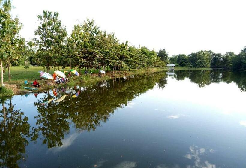 Hotel Baan Suan Chiva Saran