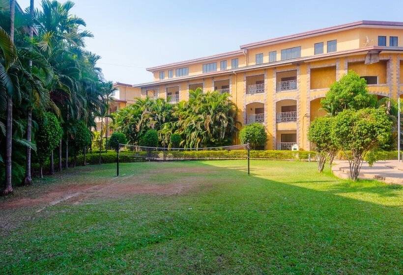호텔 Capital O 35403 Discover Resorts