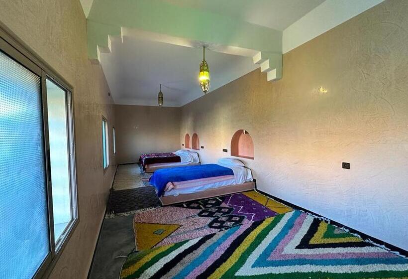 فندق Gîte D étape Tamaloute