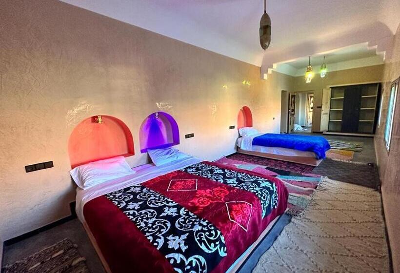 فندق Gîte D étape Tamaloute
