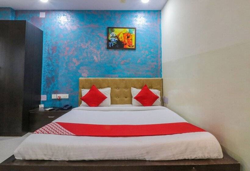 فندق J J Residency By Oyo Rooms