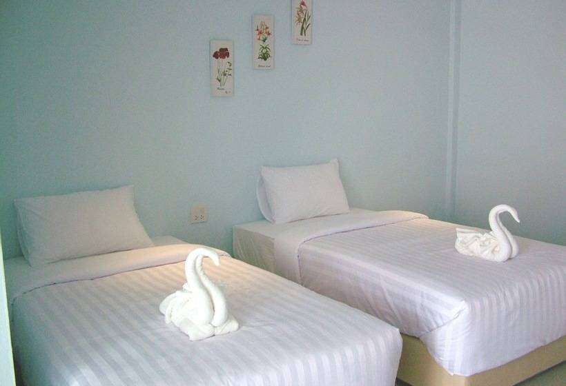 בית מלון כפרי Lake Scene Resort