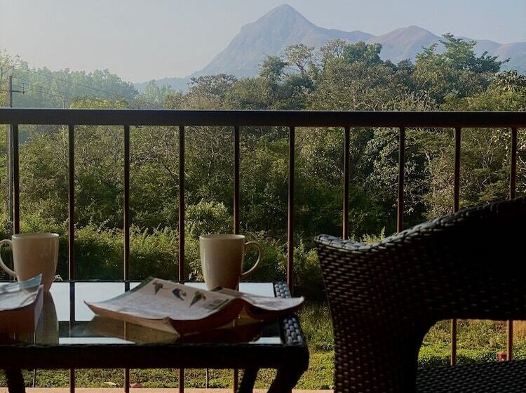 Отель Machaan Plantation Resorts Sakleshpur