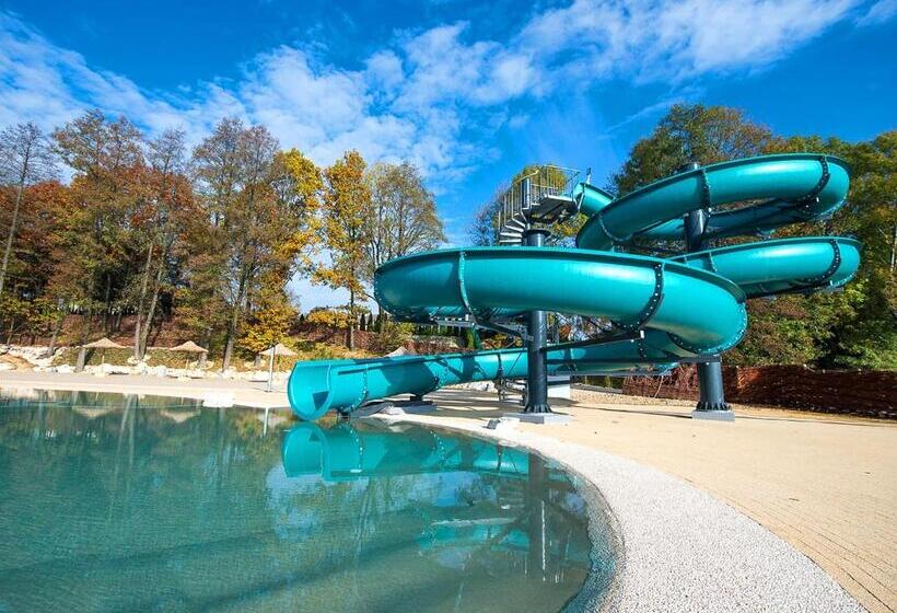 Отель Molo Resort