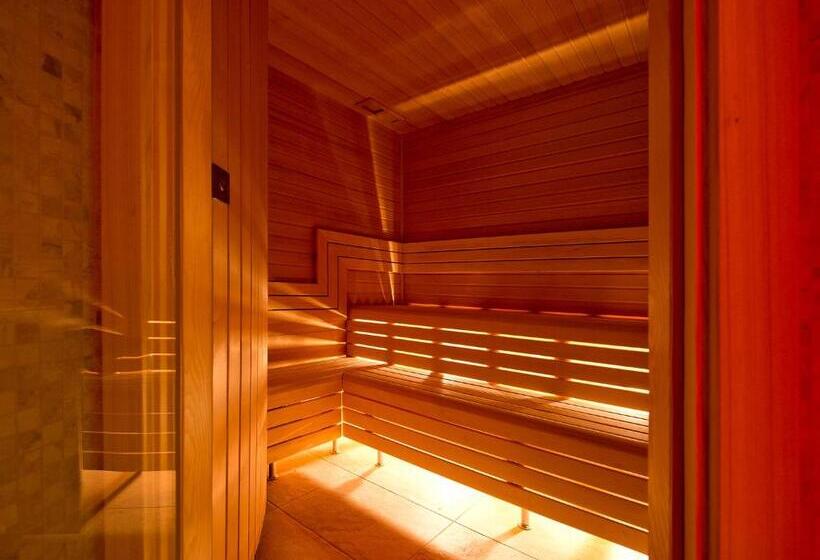 ホテル Molo Resort