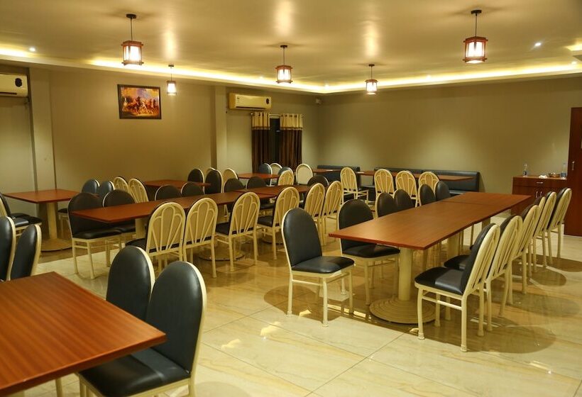 فندق Natraj & Resort