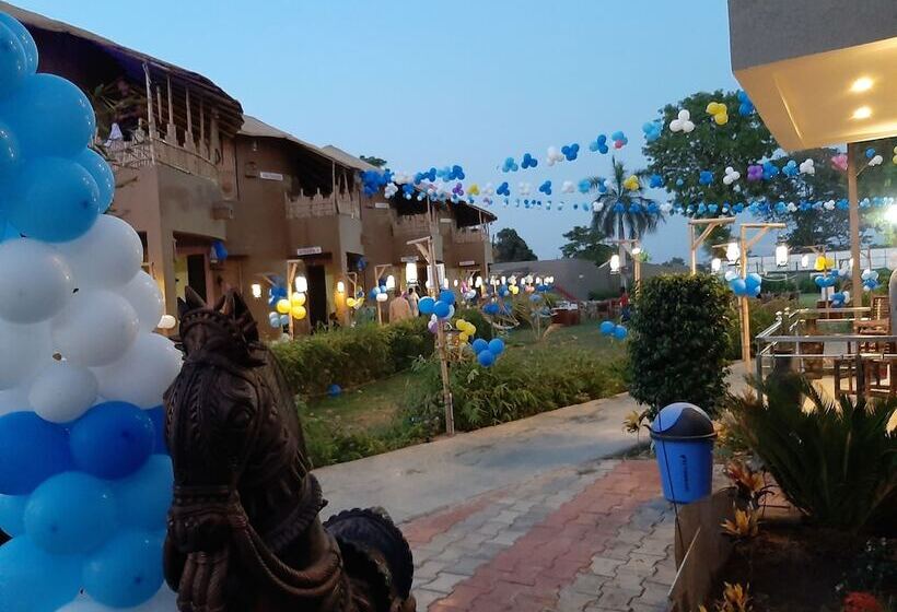 فندق Natraj & Resort