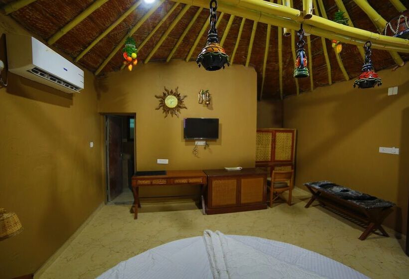 فندق Natraj & Resort