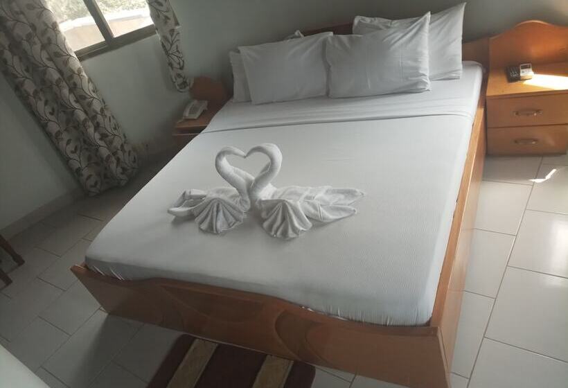 בית מלון כפרי Odjidja Royal Palace