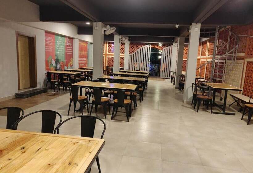 酒店 Parth Residency