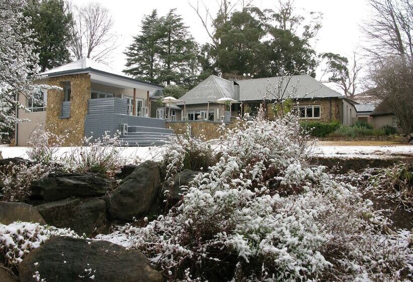 בית מלון כפרי Qambathi Mountain Lodge