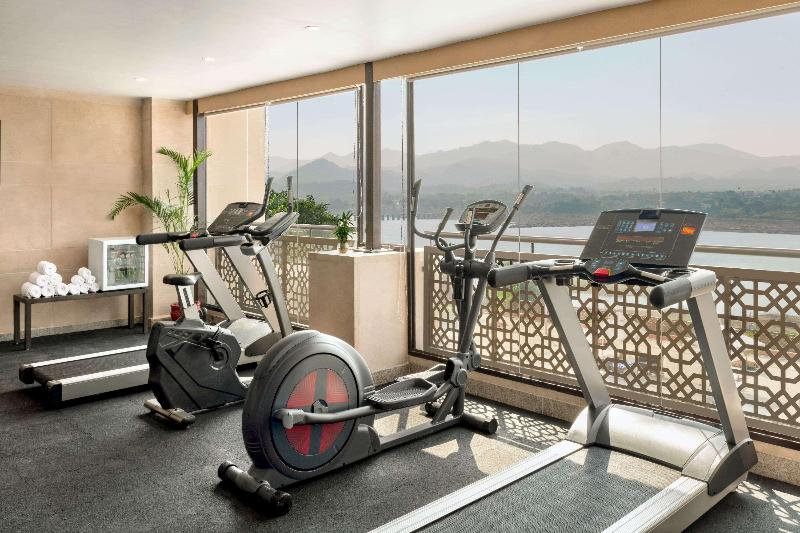 Отель Ramada Encore By Wyndham Statue Of Unity