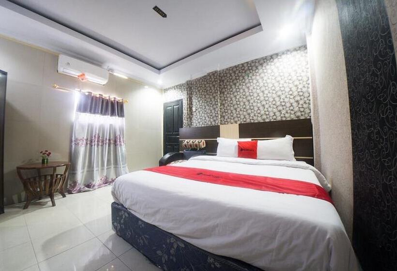 فندق Reddoorz Syariah Near Rsud Ainun Habibie Gorontalo
