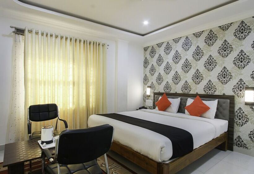 酒店 Rich Fort By Oyo Rooms