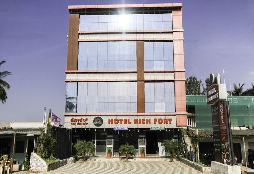 酒店 Rich Fort By Oyo Rooms