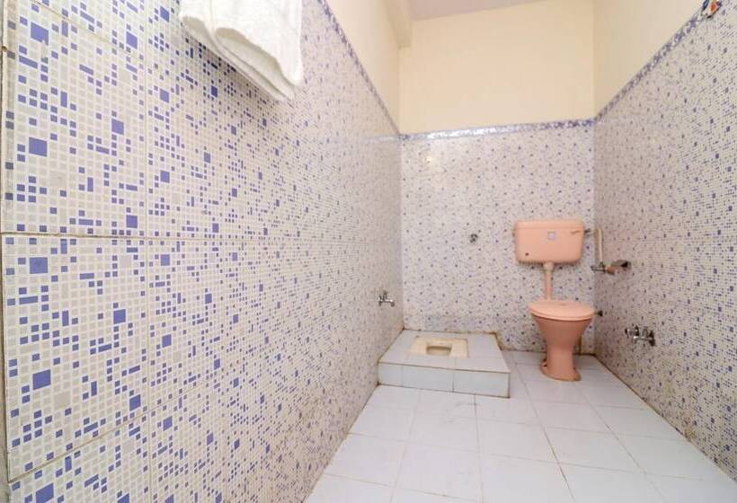فندق Riya Residency