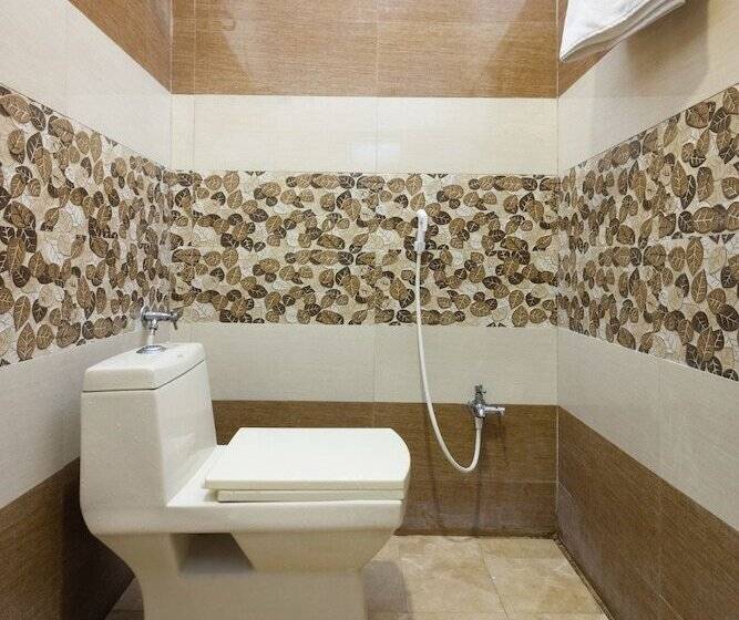 Hotel Royal Guest House By Oyo Rooms