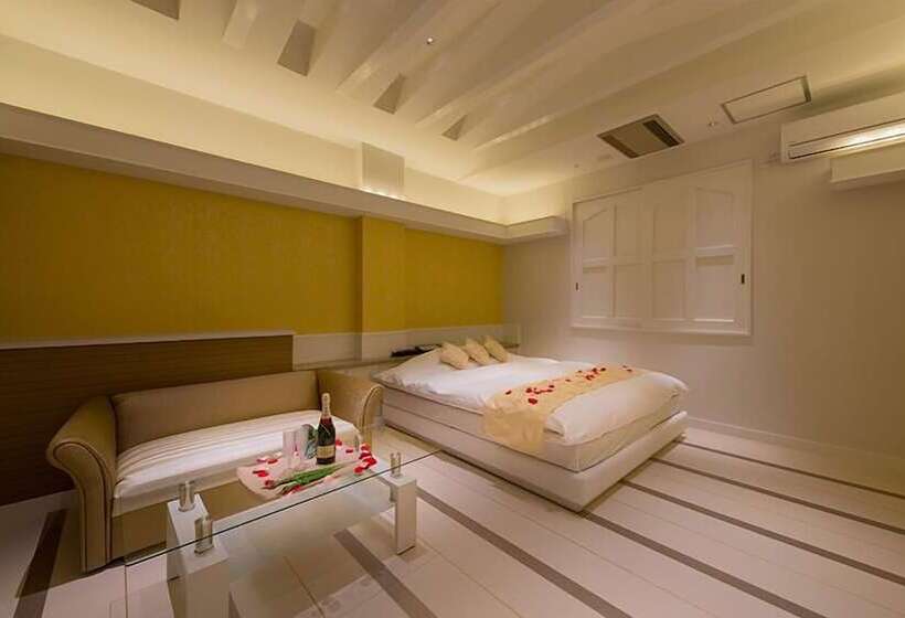 فندق Sweets   Adults Only