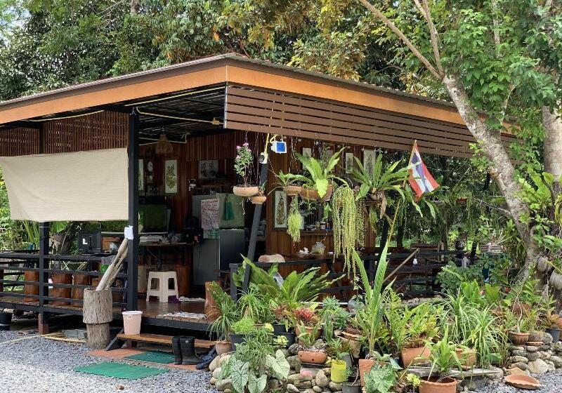 酒店 Talaungjit Resort & Garden