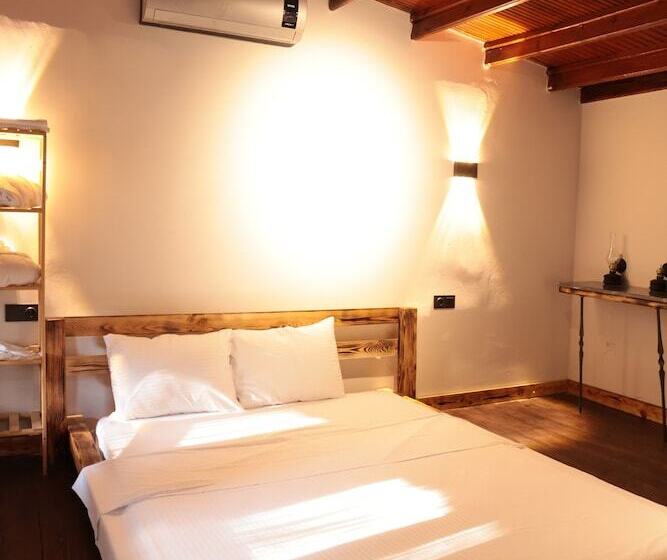 هتل Sapanca Taş Ev & Bungalow