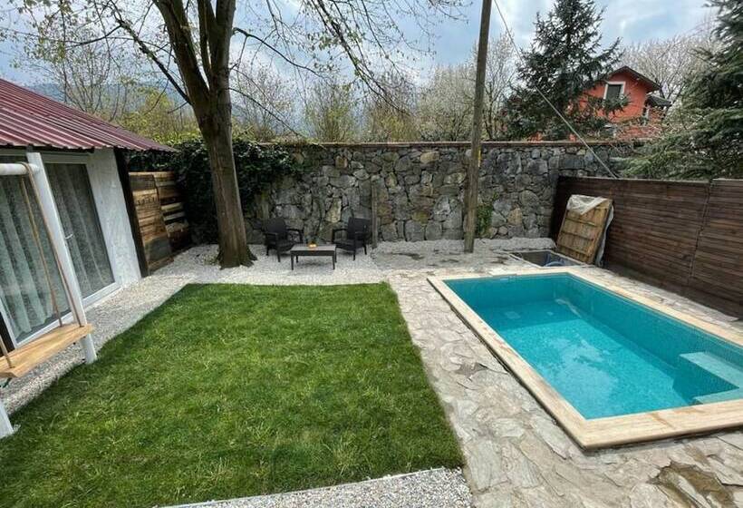 هتل Sapanca Taş Ev & Bungalow