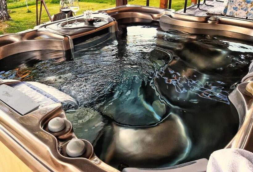 فندق Tesla's Gastro House Plitvice