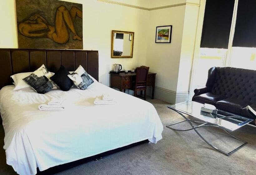 فندق The Chapel House