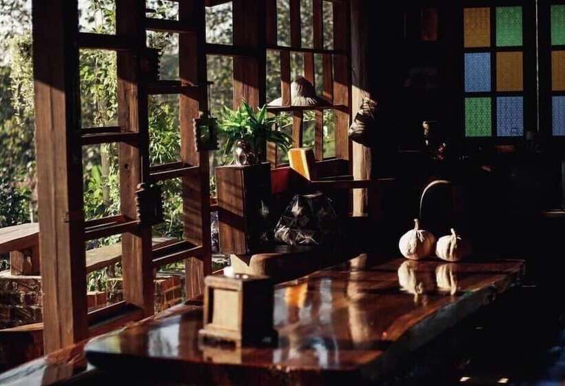 هتل The Nanda Resort