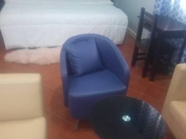 بنسيون Ama Serwaa Lodge