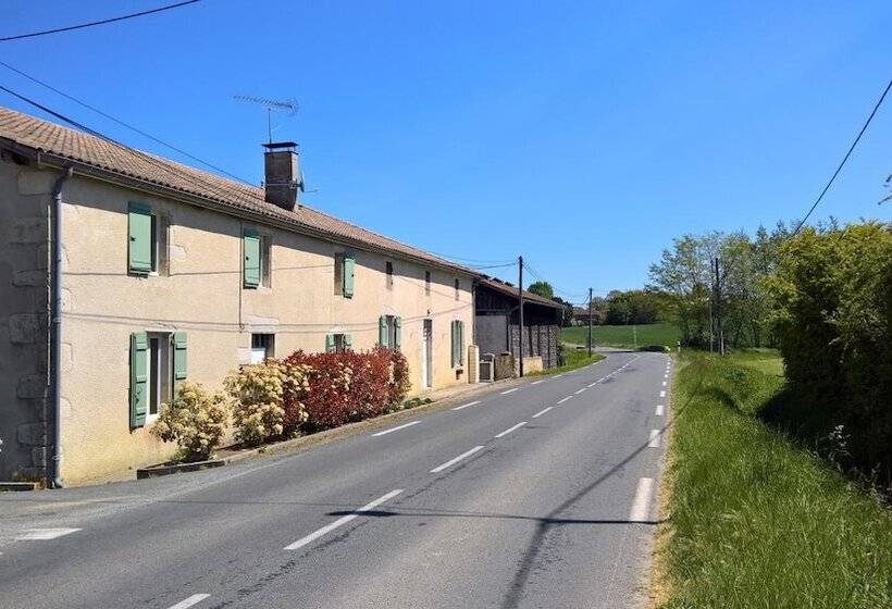 بنسيون Grange De Lavande