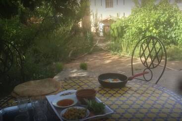 پانسیون Gîte Boukhayou