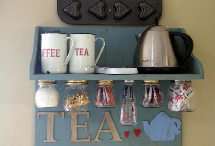 پانسیون Homestead Guesthouse And Coffee Shoppe