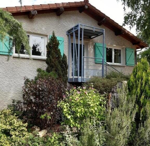 פנסיון La Ferme De Capucine
