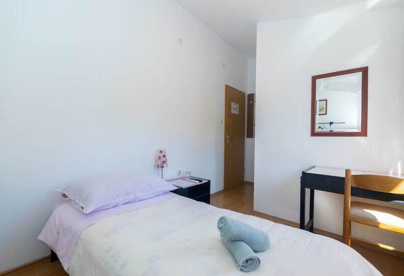 بنسيون Rooms Marijana