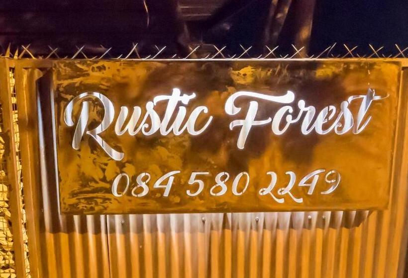 פנסיון Rustic Forest Guest House