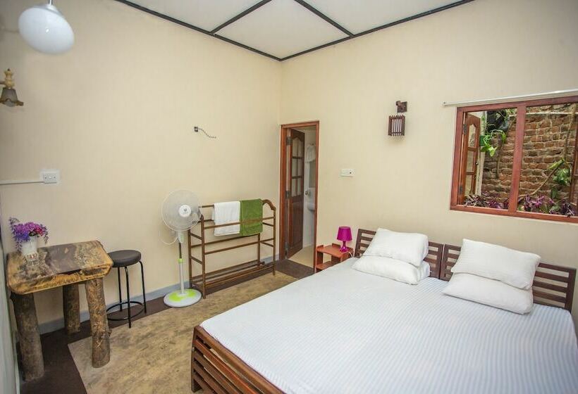 ペンション The Hilltop Eco Homestay